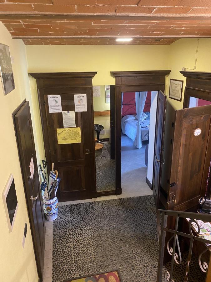 Bed&Wine Hotel Brisighella Bagian luar foto