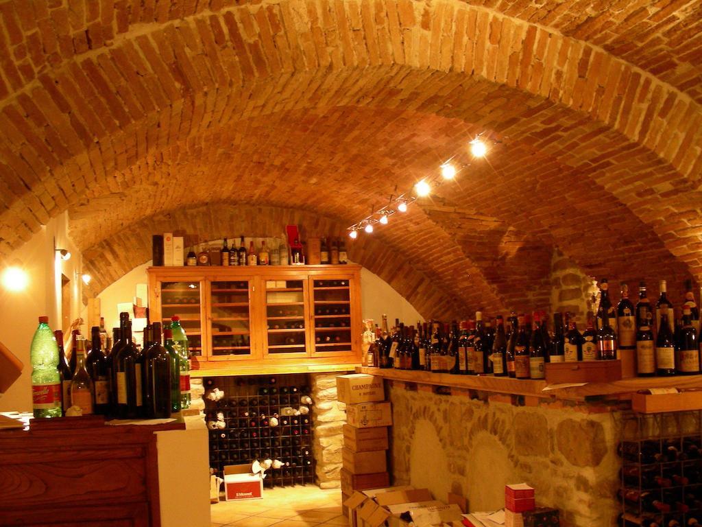 Bed&Wine Hotel Brisighella Bagian luar foto